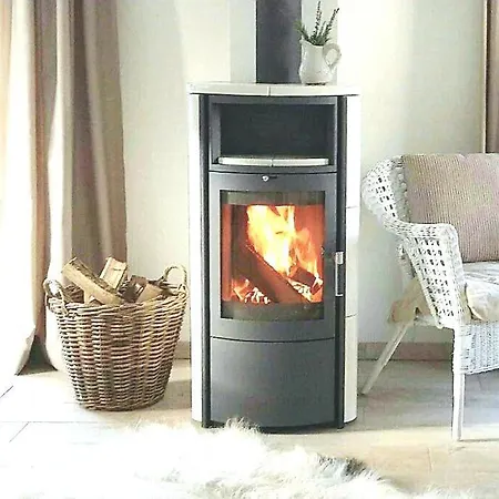 Strandhafer - Im Schwalzkiefernwald Zwischen Ostsee Und Bodden Lejlighed *