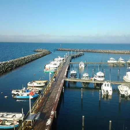 Strandhafer - Im Schwalzkiefernwald Zwischen Ostsee Und Bodden アパート グロヴェ